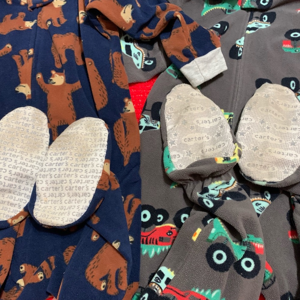 Bundle of two size 4t onesies - Picture 9 of 9